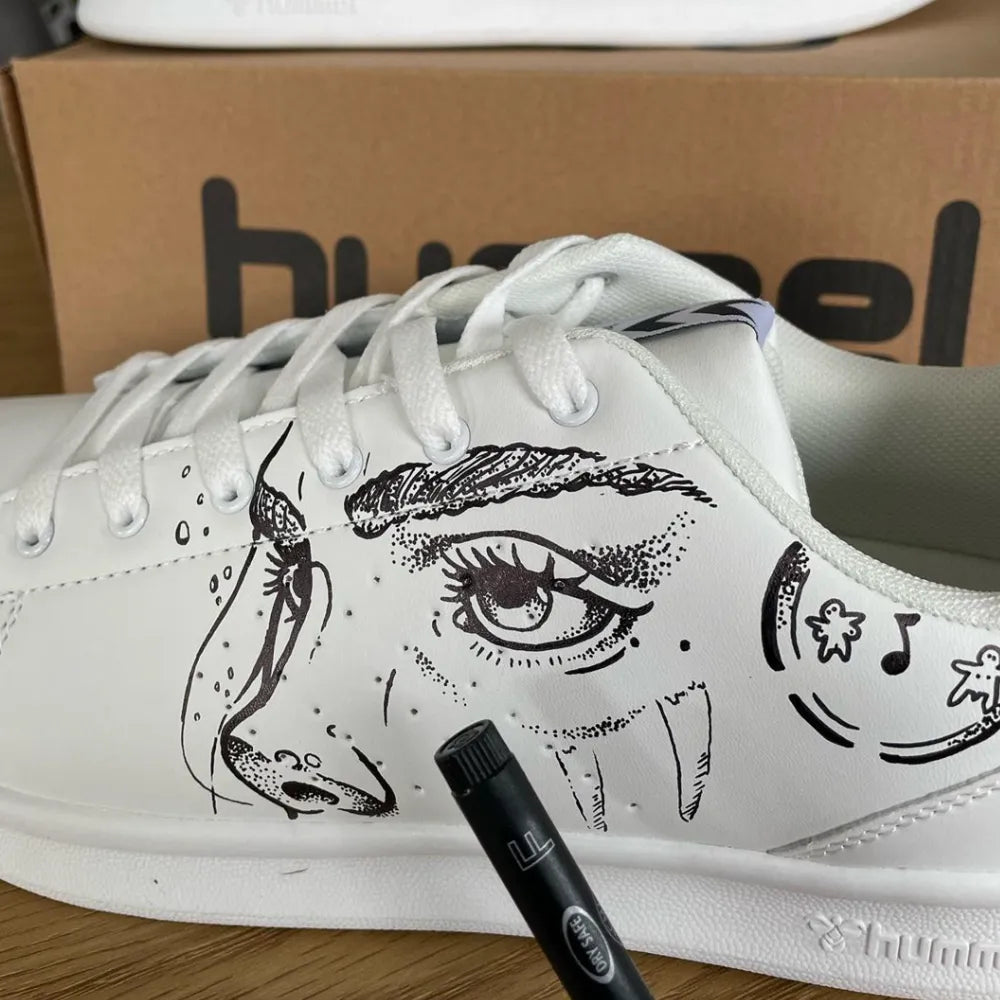 COSMIC ART SNEAKER